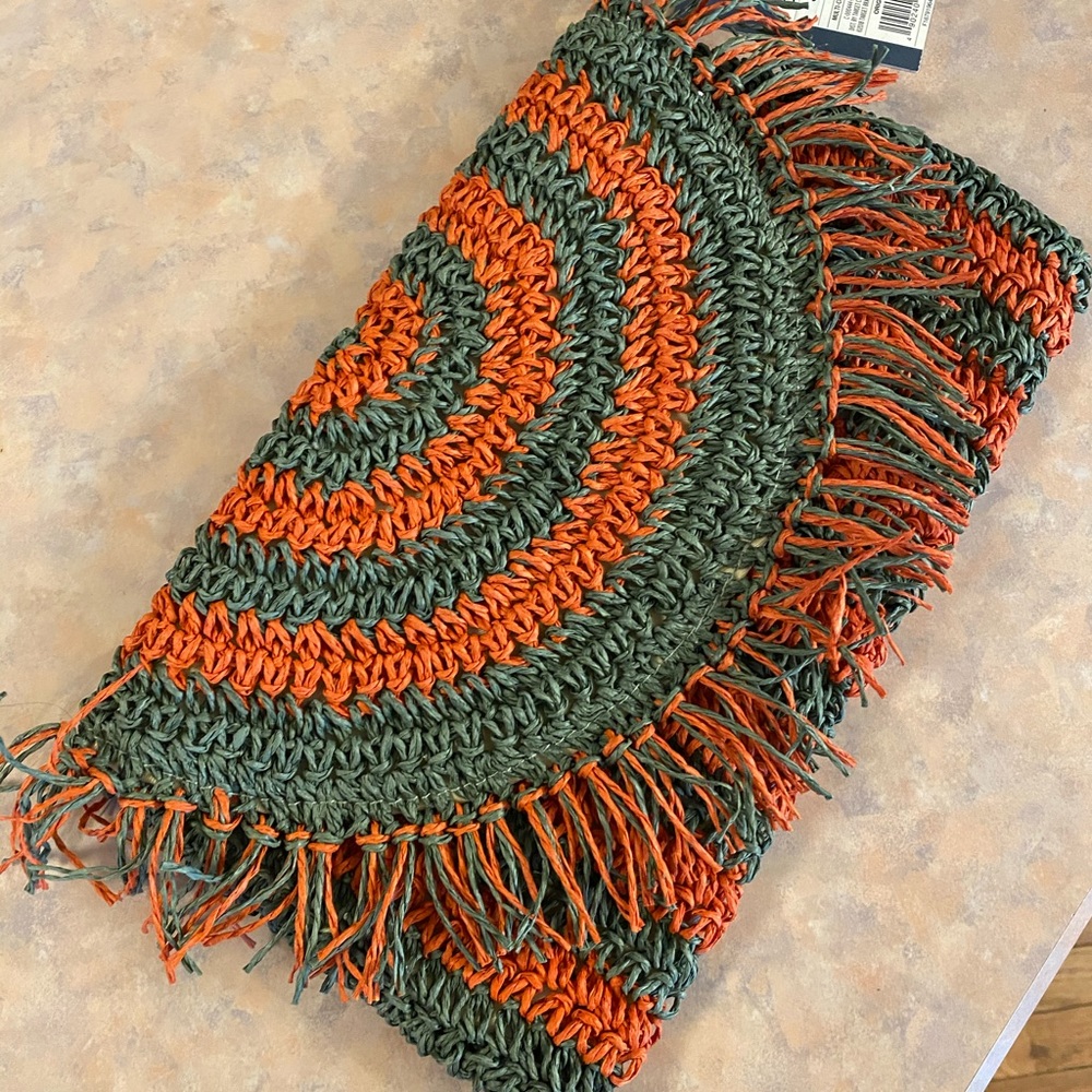 NWT Universal Thread Woven Clutch